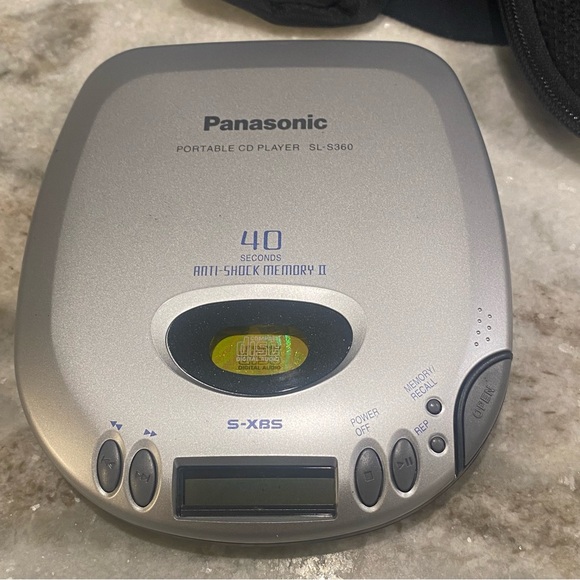 Vtg 90s Panasonic SL-S360 Portable CD Player & CD Jogger Case S-XBS Tested 100% - Picture 3 of 17
